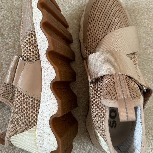 SOREL Women's Kinetic Sneak Trainers, Size US 7 - Picture 5 of 10